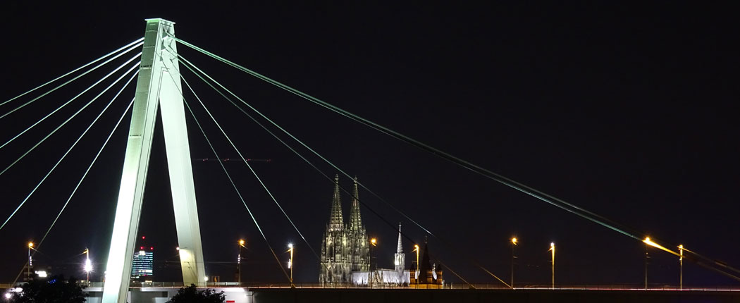 Kölner Dom bei Nacht