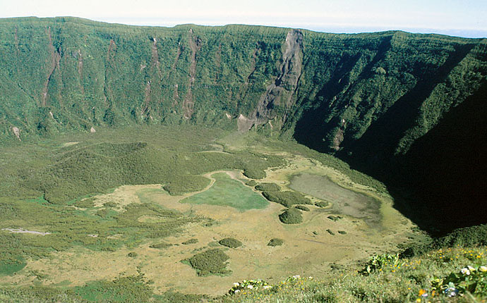 Azoren Blick in die grüne Caldeira