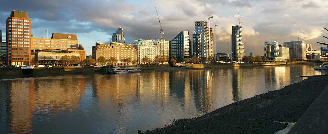 London Themse bei Sonnenuntergang