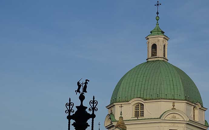 Warschau: Weiße Kirche mit grünem Dach