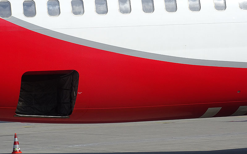 Luke für Gepäckbeladung am Flieger