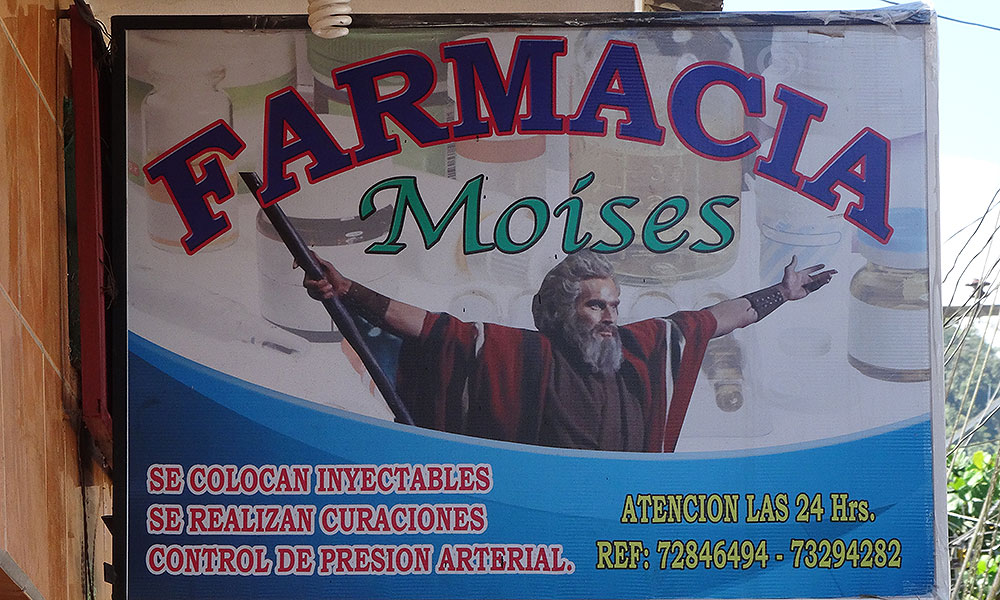 Schild Farmacia Moses