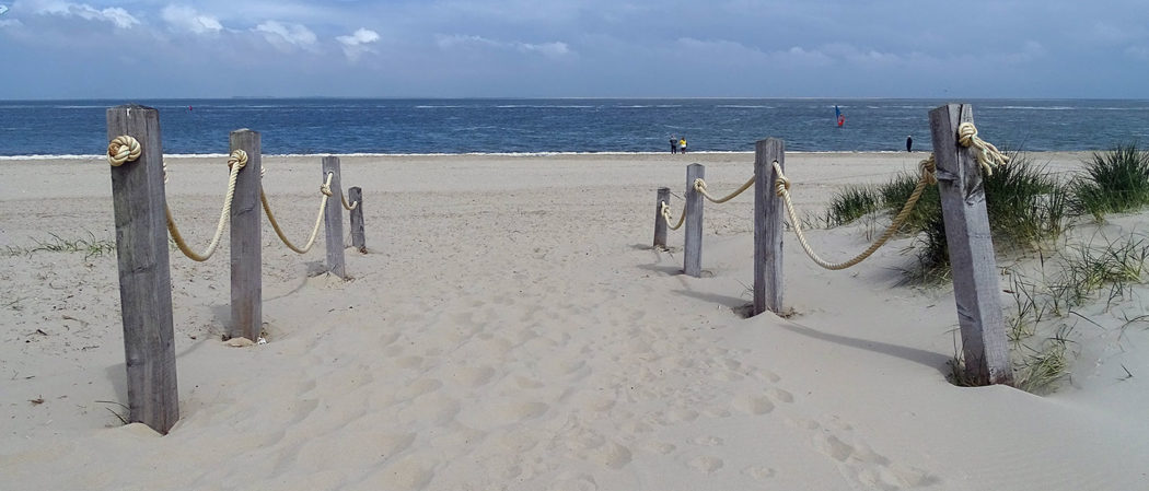 Strandeingang Texel mit Blick auf Nordsee