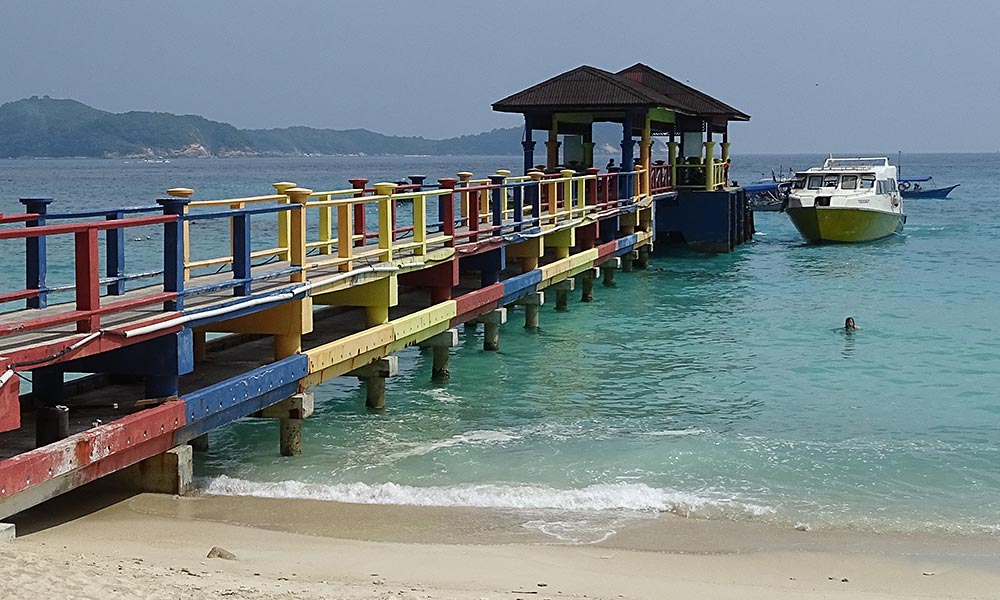 Boot am Pier auf den Perhentian Islands