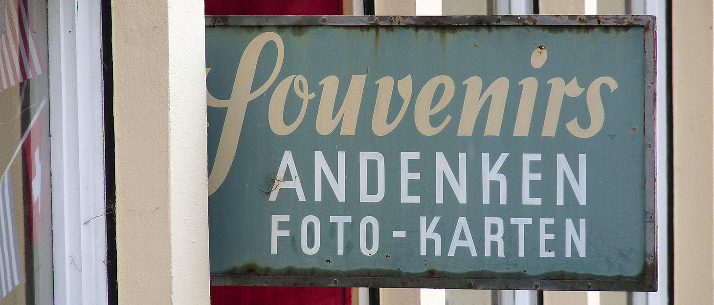 Altes Schild Souvenirs, Andenken, Foto-Karten