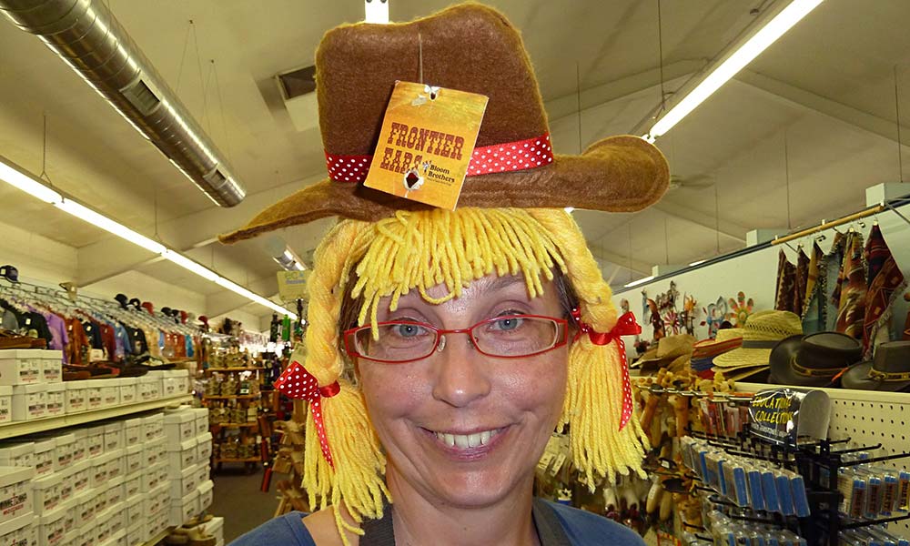Frau Mit Cowgirl-Hut