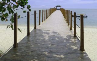 Steg am Turtle Beach im Penang Nationalpark