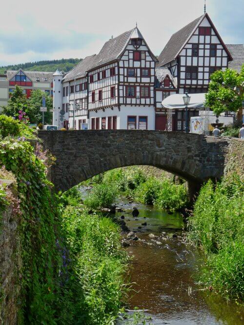 Fachwerkhäuser am Fluss in Bad Münstereifel
